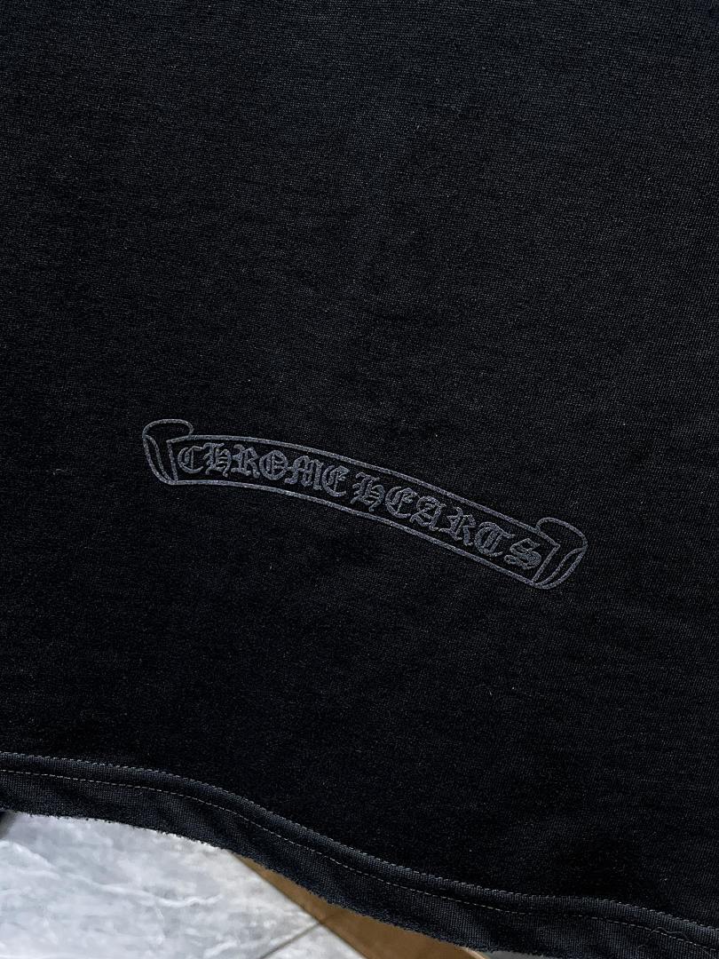 Chrome Hearts Gothic Logo Fleur Cross Ornament Tee – Black